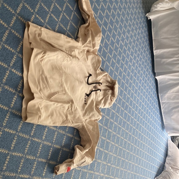 Change sweatshirt. Sustainable fashion brand that helps the world!! - Picture 1 of 3